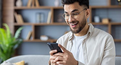 5 ferramentas gratuitas para criar artes para redes sociais 2025